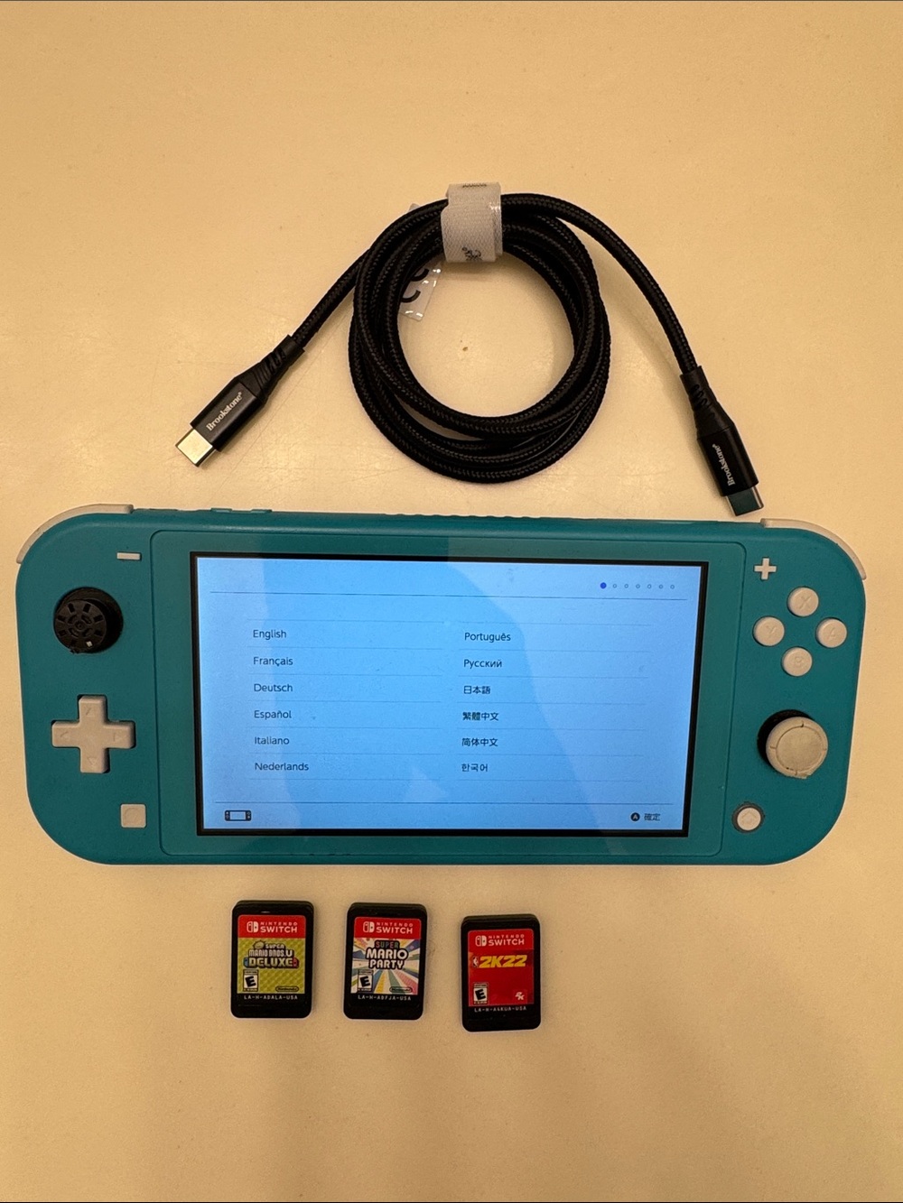Nintendo Switch Lite 3 Games Sandisk Micro SD Bundle
